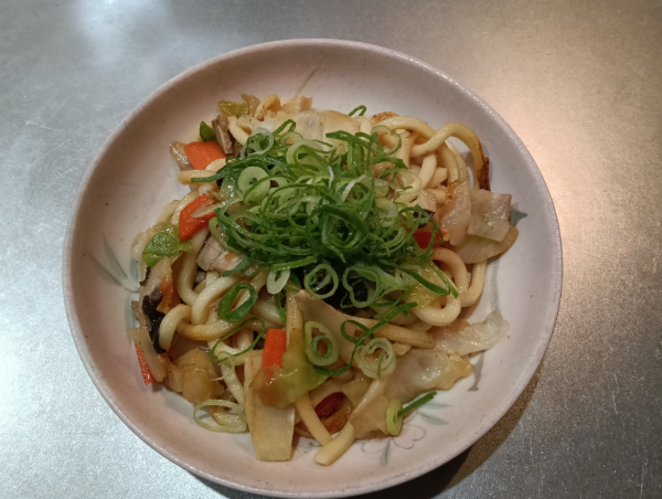 基本の焼きうどんの画像